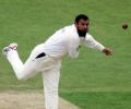PCB reprimands Saqlain for praising Dhoni