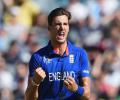 Finn replaces injured Woakes in England team
