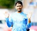 Dhoni says Binny is best seam all-rounder; won't push players with niggles