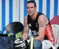 Pietersen returns to English cricket with Surrey