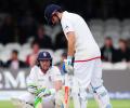 Cook, Bell survive Test of character against aggressive Kiwis