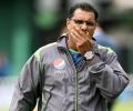 Waqar REVEALS! Blames Afridi for T20 debacle; wants Akmal axed