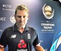 Warne lost a bet to Ganguly and here's what happened next...