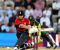 Bairstow leads England to rout of South Africa in 1st T20