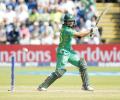 Babar, Malik steer Pakistan past Sri Lanka in 1st ODI
