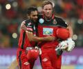 AB de Villiers powers RCB to six-wicket win over Delhi