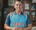 Have you seen anything this cute? MS Dhoni #ProudlyIndian!