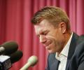 Australia chief sees way back for disgraced Warner