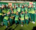 South Africa sweep Sri Lanka series after floodlight failure