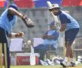Preview: India in opening dilemma against confident Aussies