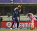 Turning Point: Mumbai's tight bowling in death overs