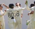 India risk follow-on as England take control