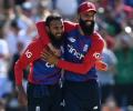 Spinners shine as England beat Pakistan to level T20 series