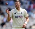 England's Robinson fit to join squad for Ireland Test