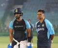 You can't coach different teams in the same way: Dravid