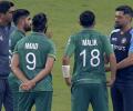See: Dhoni mingles with Pakistan players