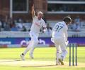 Broad Joins Exclusive Lord's Club