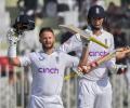 1st Test: Eng batter Pak on record-setting first day