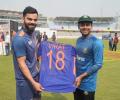 Kohli gifts 'special souvenir' to Mehidy Hasan Miraz