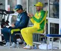 Finch praises coach Langer ahead of contract talks