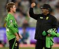 Zampa fails 'Mankad' attempt in Big Bash match