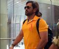 Dhoni's Stylish Entry In Lucknow