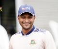 Murad steps in for Shakib in crucial South Africa Test