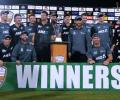 New Zealand beat Pakistan to win ODI tri-nation title