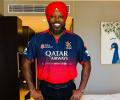 IPL Final: Is Chris Gayle Backing RCB or Punjab Kings?