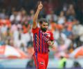IPL 2026: Shami's Masterclass Sinks Sunrisers