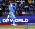 'Expect Kuldeep in the eleven against Pakistan': Gavaskar