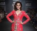 Video: Taapsee's 'pink' moment