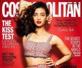 Abs-olutely stunning! Radhika Apte flashes toned abs