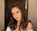 Esha Gupta rocks nude lips, green eye makeup