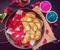 Holi recipe: How to make mawa ka gujiya