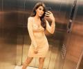Elnaaz's STUNNING elevator selfies