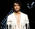 Will Ranveer Say Yes To Shantanu's Edgy Suit?