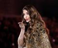 Who Is Aishwarya Blowing Kisses To?