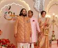 Anant Ambani Arrives For His Shaadi