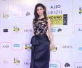 Flirty Red Carpet Moments: Mouni, Sini, Naila...