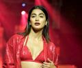 Pooja, Alaya Turn On The Heat