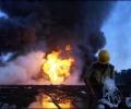 2000 degree Celsius! OIL fire rages