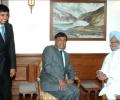 Mittal calls on Manmohan Singh