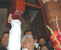 Lalu cuts AC, second-class rail fares