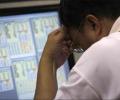 Sensex cracks below 25,000-mark as weak global cues negate RBI rate cut