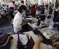 Retailers cut buying from apparel suppliers by 10-15%