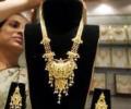 Gold falls below Rs 29,000