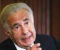 Billionaire investor Icahn steps up pressure on Apple