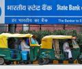 SBI eyes Rs 25,000 crore via record QIP, sets floor at 2.5% discount