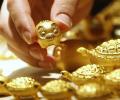 Gold extends gains on jewellers buying, positive global cues